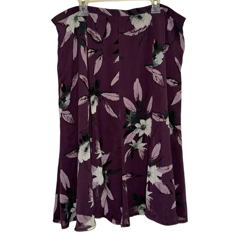 Sag Harbor Floral Pull On Skirt Womens 12 Purple Midi Flowy Career